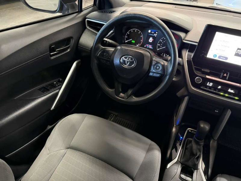 Used 2025 Toyota Corolla Cross AWD Hybrid image 15