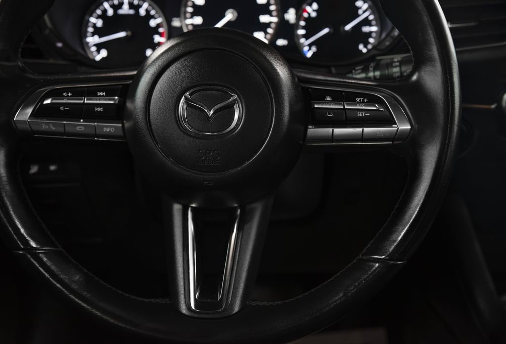 Used 2023 MAZDA MAZDA3 s FWD image 25