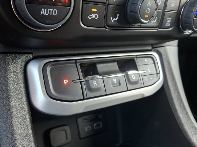 Used 2023 GMC Acadia SLE w/ Driver Convenience Package AWD/4WD image 16