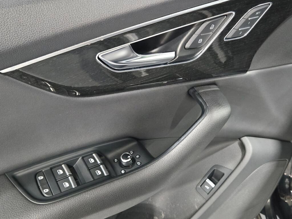 Used 2022 Audi Q7 2.0T Premium image 29