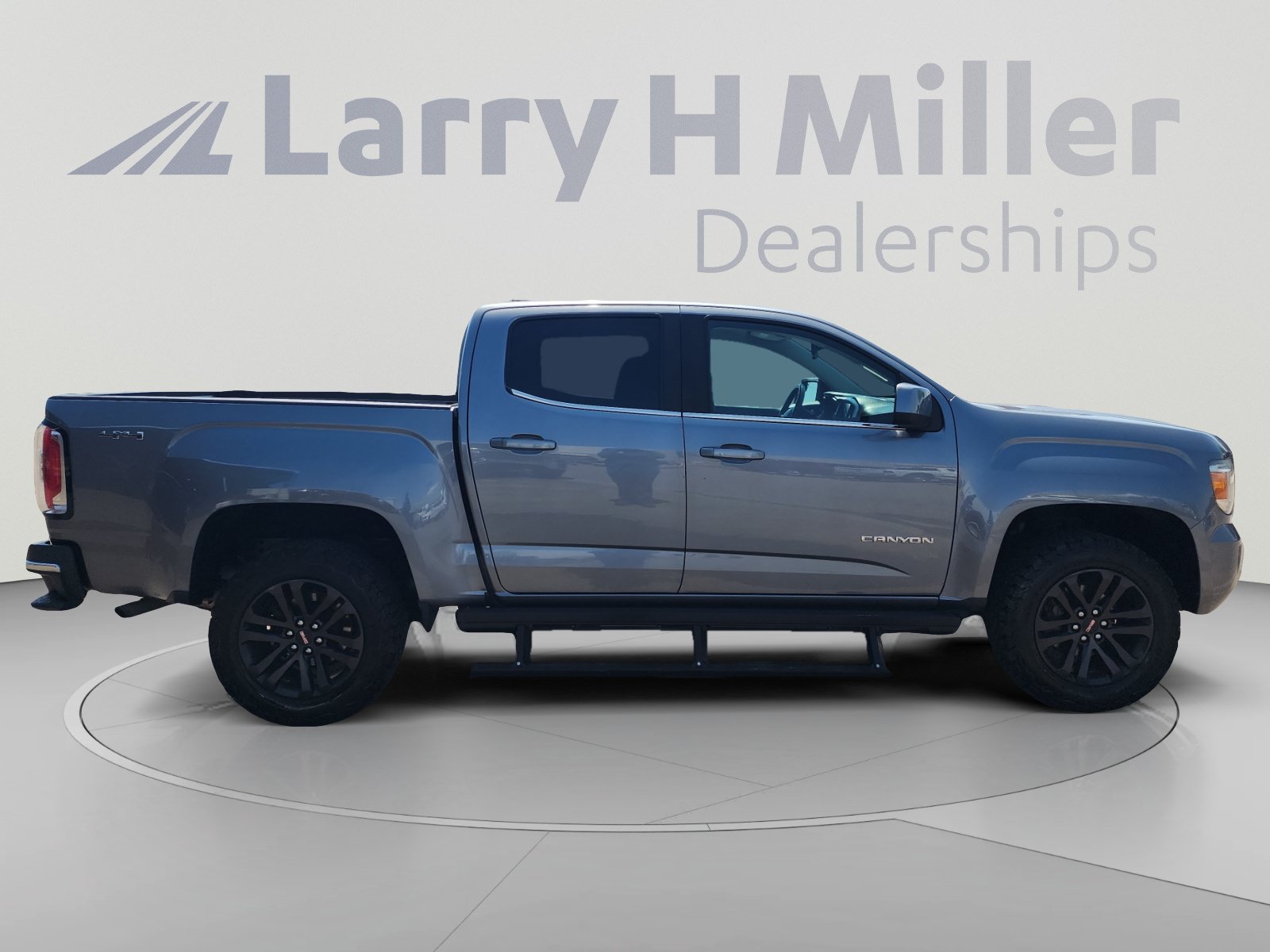 Used 2019 GMC Canyon SLE w/ Driver Alert Package AWD/4WD image 6