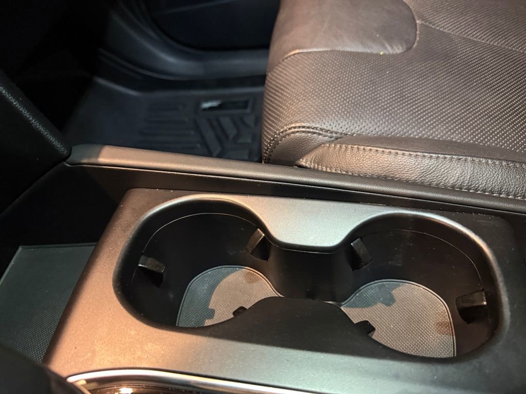 Used 2019 Hyundai Santa Fe Limited image 12