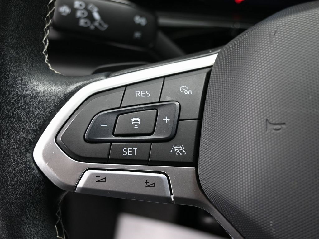 Used 2024 Volkswagen Atlas SE image 20