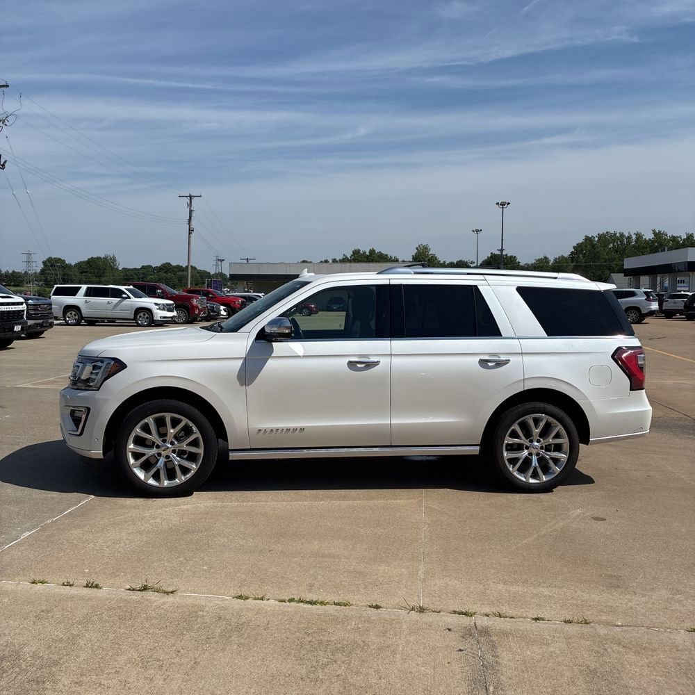 Used 2018 Ford Expedition Platinum AWD/4WD image 4