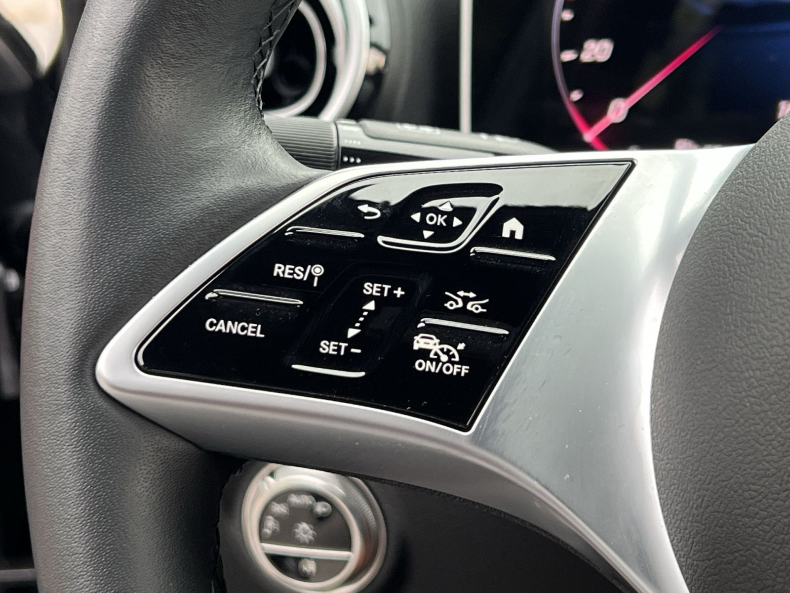 Certified 2026 Mercedes-Benz C 300 4MATIC Sedan image 36