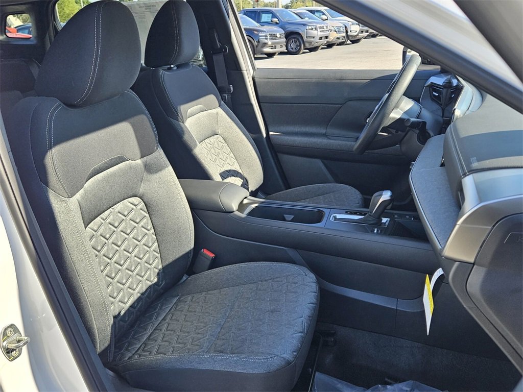 New 2026 Nissan Kicks SV image 14