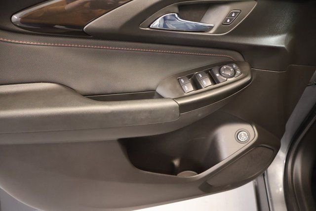 Used 2021 Chevrolet TrailBlazer RS w/ Sun and Liftgate Package image 12