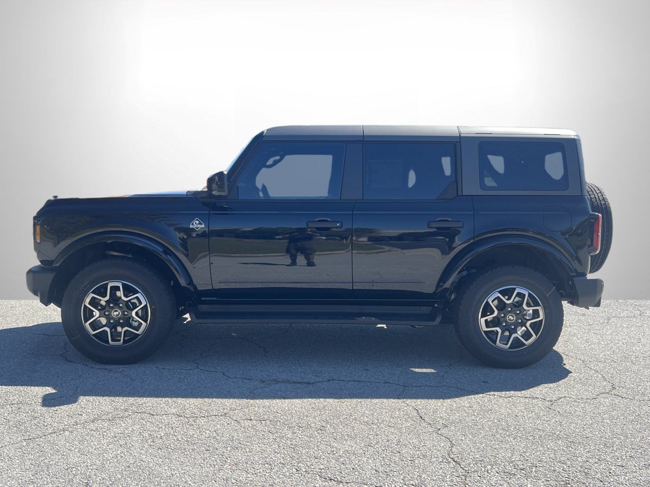 New 2026 Ford Bronco Outer Banks AWD/4WD image 19