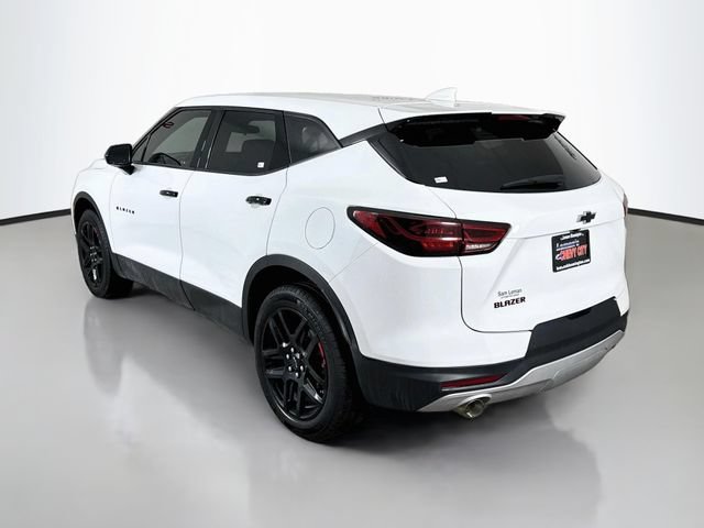 Used 2024 Chevrolet Blazer LT w/ Redline Edition FWD image 5