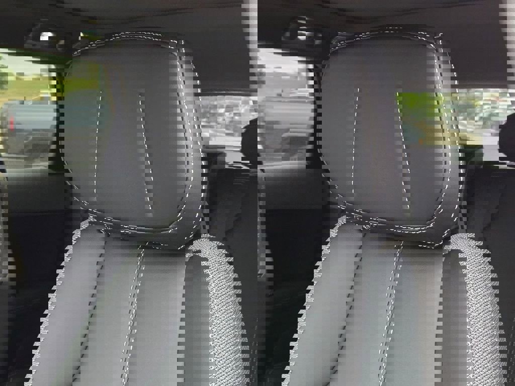 New 2026 Cadillac Optiq Luxury 1 w/ LPO, Floor Liner Package image 12