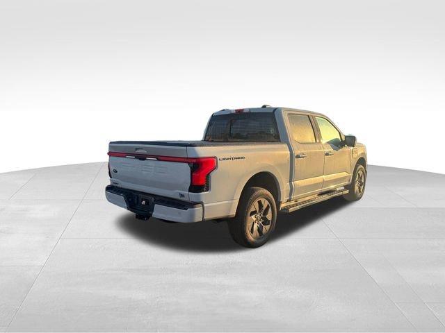 Used 2023 Ford F150 Lightning Lariat image 9