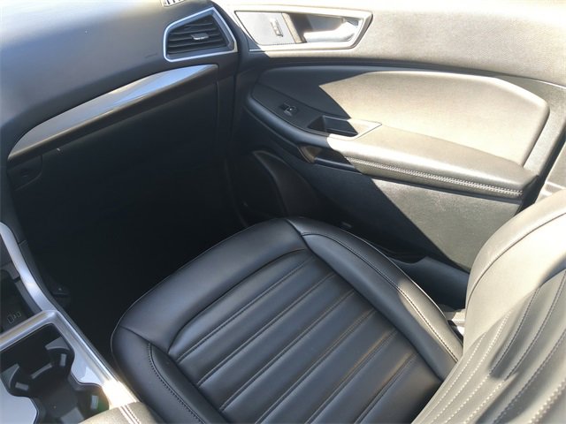 Used 2024 Ford Edge SEL image 18