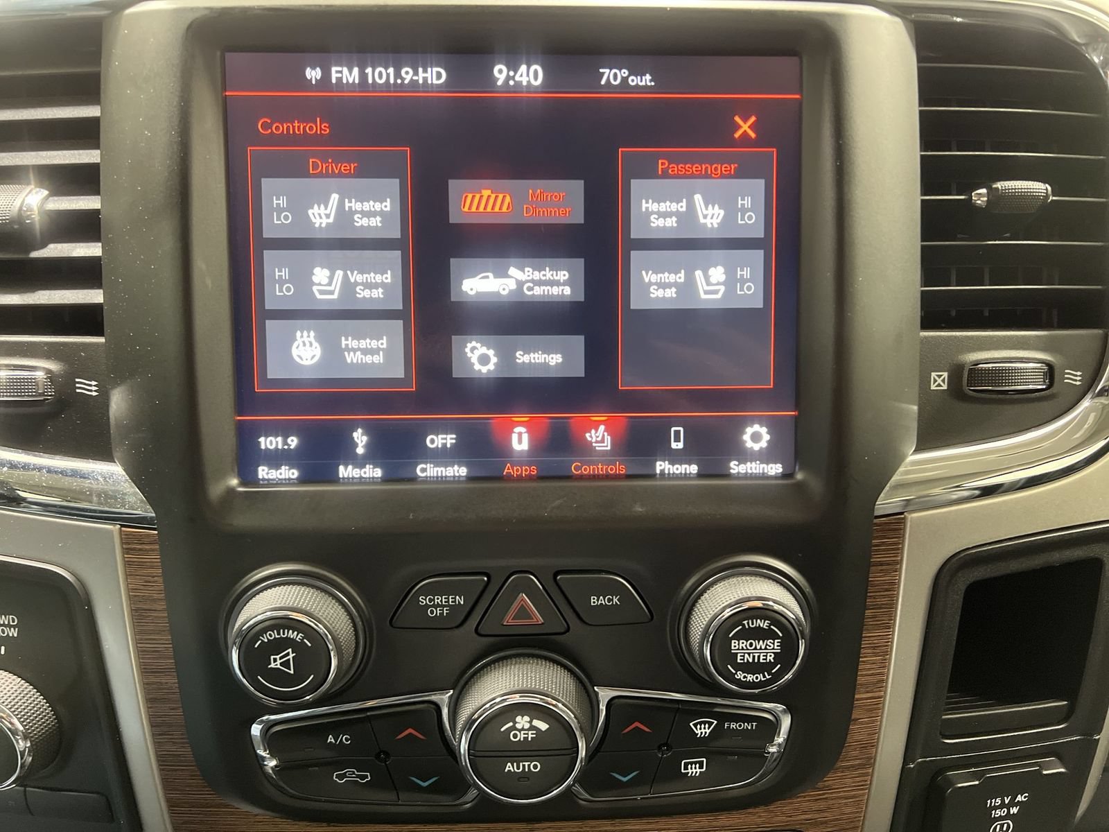 Used 2018 RAM 3500 Laramie AWD/4WD image 18