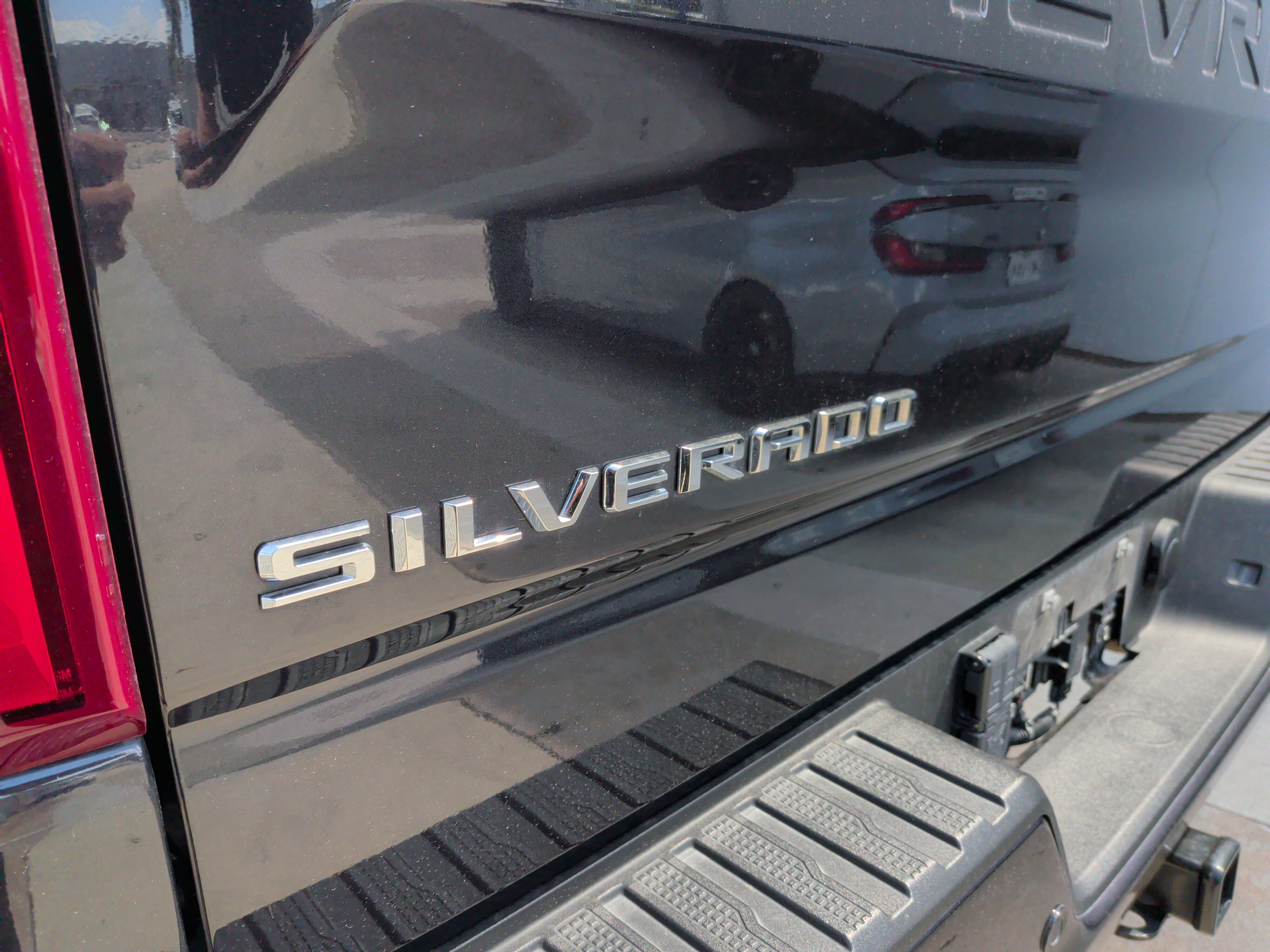Used 2024 Chevrolet Silverado 1500 RST AWD/4WD image 40