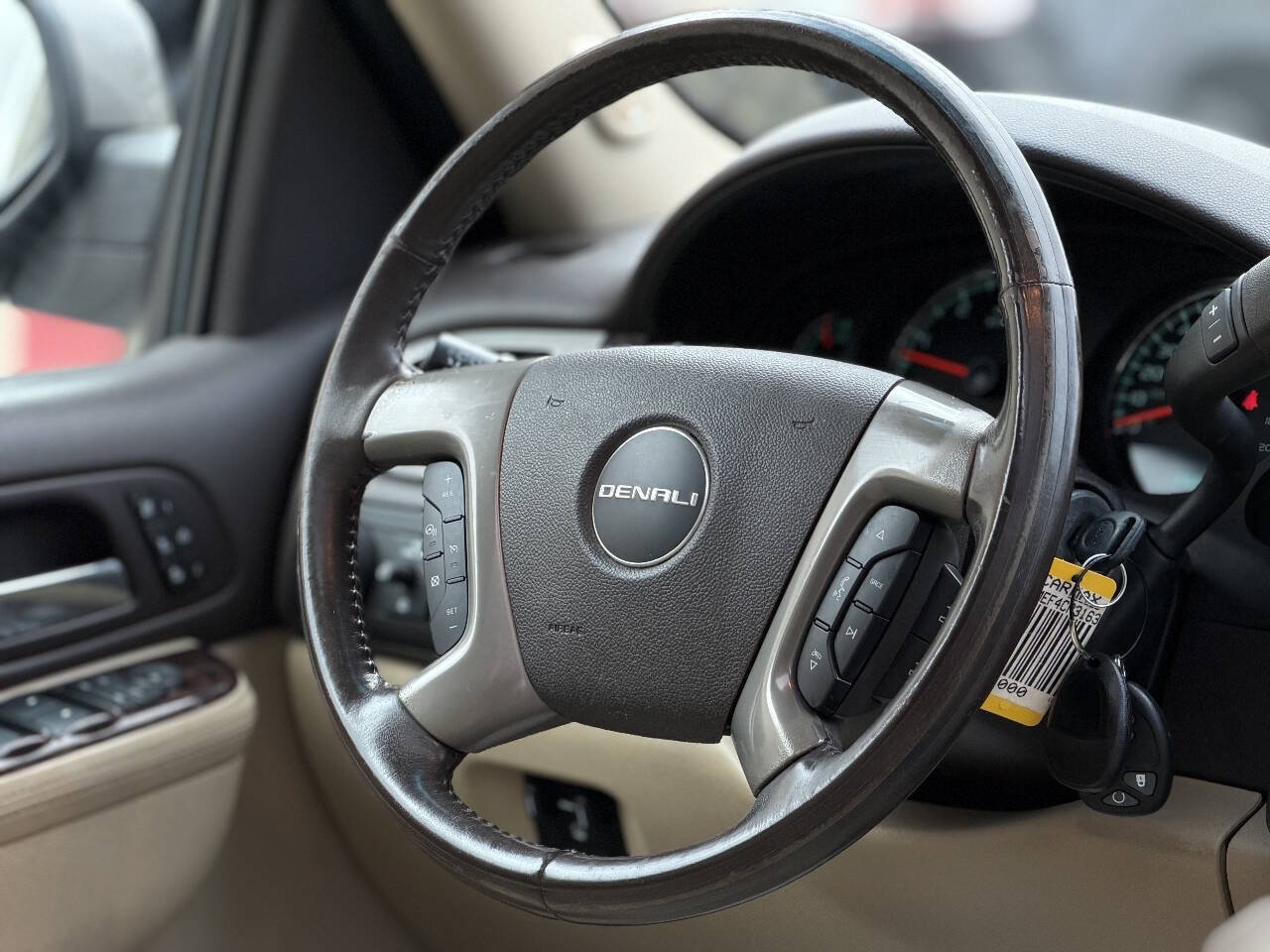 Used 2012 GMC Yukon XL Denali AWD/4WD image 19