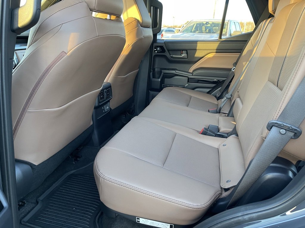 Used 2026 Toyota 4Runner Limited image 6