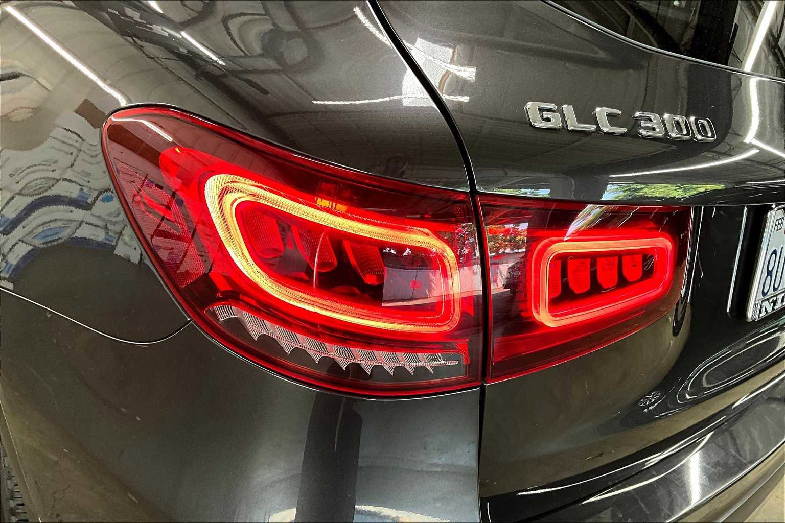 Used 2021 Mercedes-Benz GLC 300 4MATIC image 31