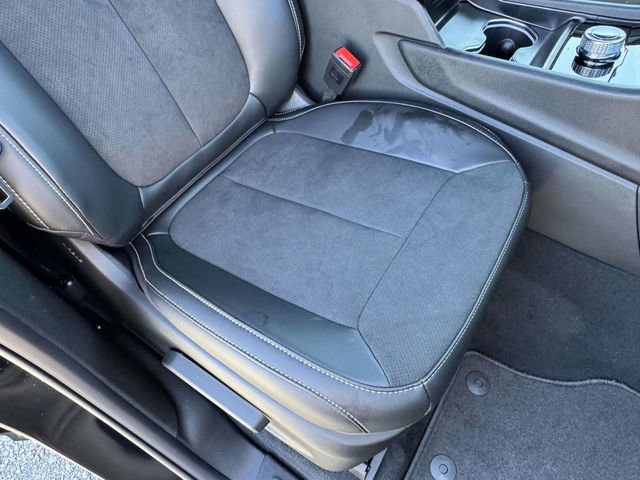 New 2025 Jeep Grand Cherokee Altitude image 13