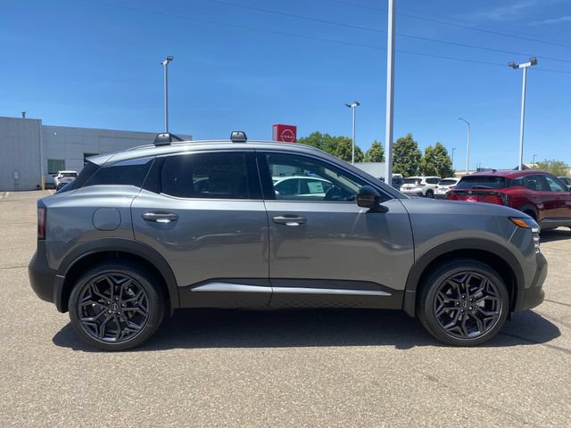 New 2026 Nissan Kicks SR AWD/4WD image 6