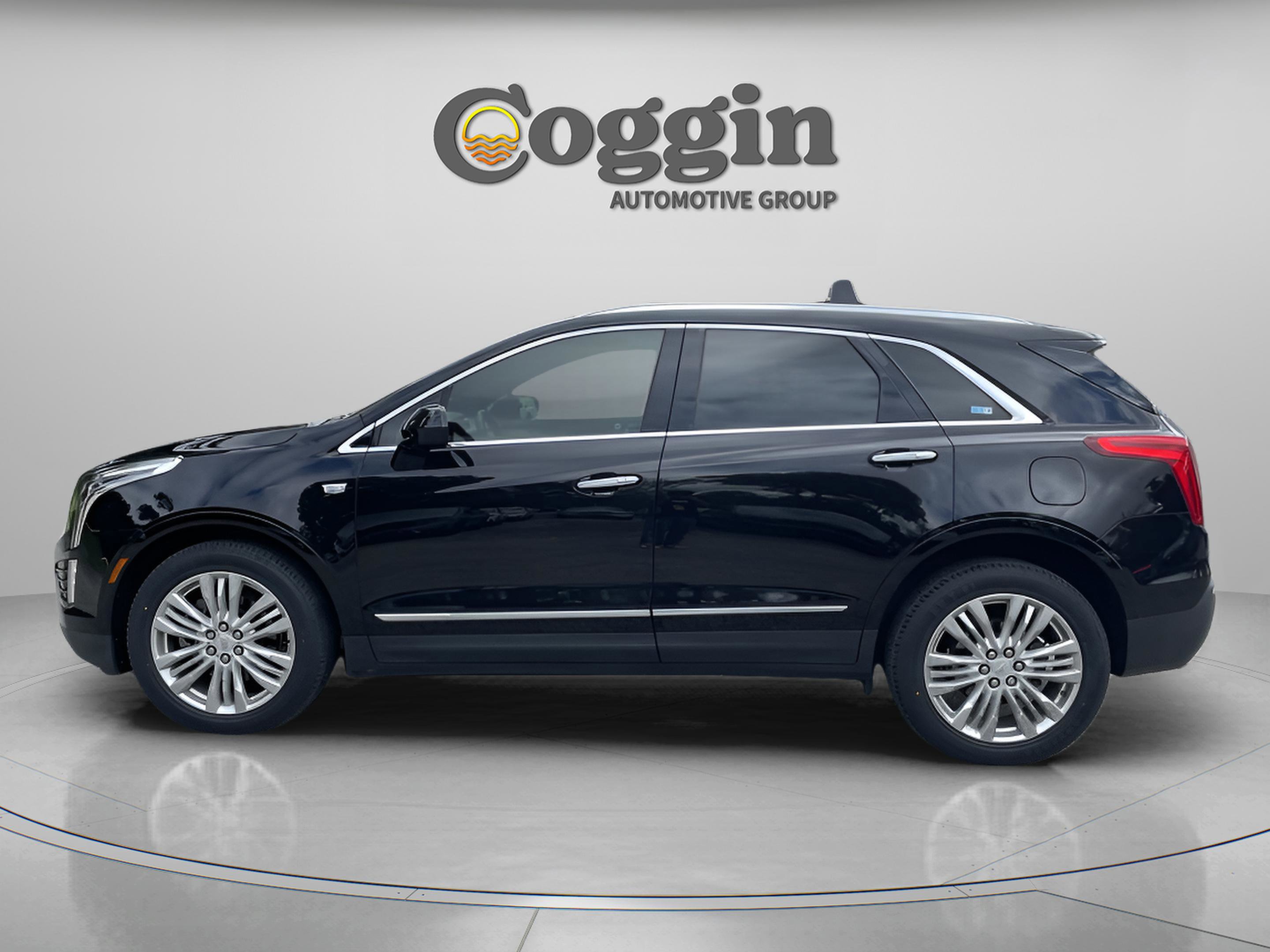 Used 2018 Cadillac XT5 Premium Luxury image 2