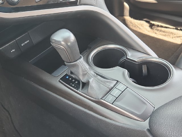 Used 2023 Toyota Camry SE FWD image 16
