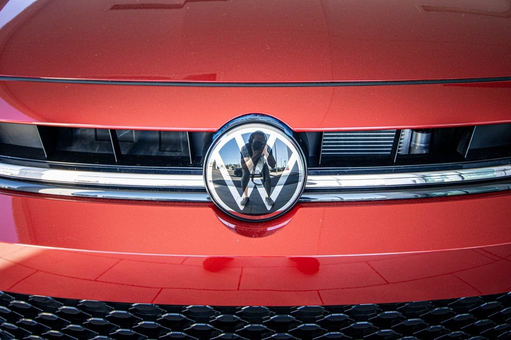 New 2026 Volkswagen Jetta SE FWD image 9