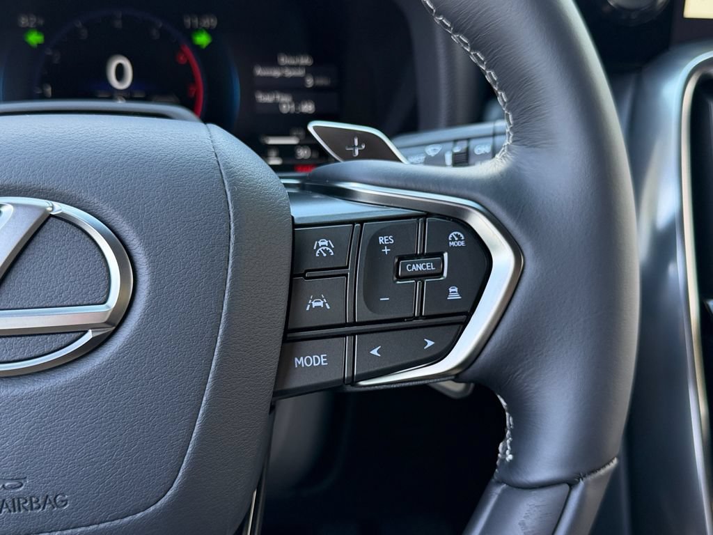 New 2026 Lexus LX 600 4WD w/ Luxury Package image 18