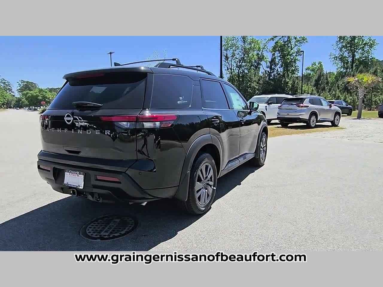 New 2026 Nissan Pathfinder SV FWD image 35