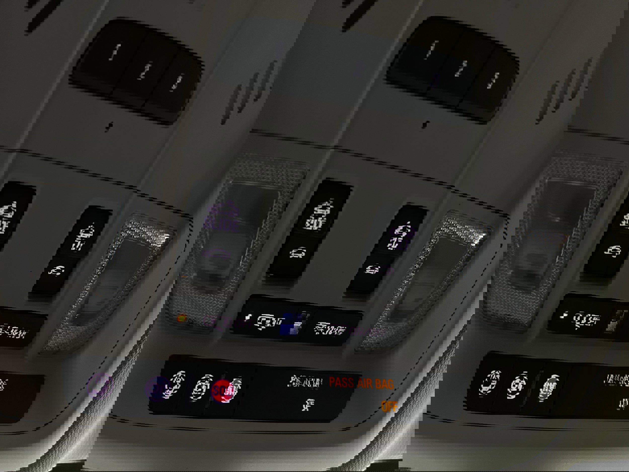 Used 2018 Buick Enclave Premium image 26