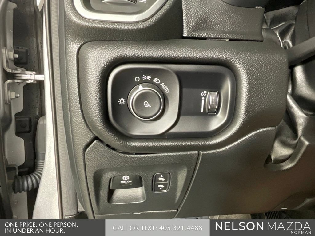 Used 2023 RAM 1500 Laramie AWD/4WD image 43