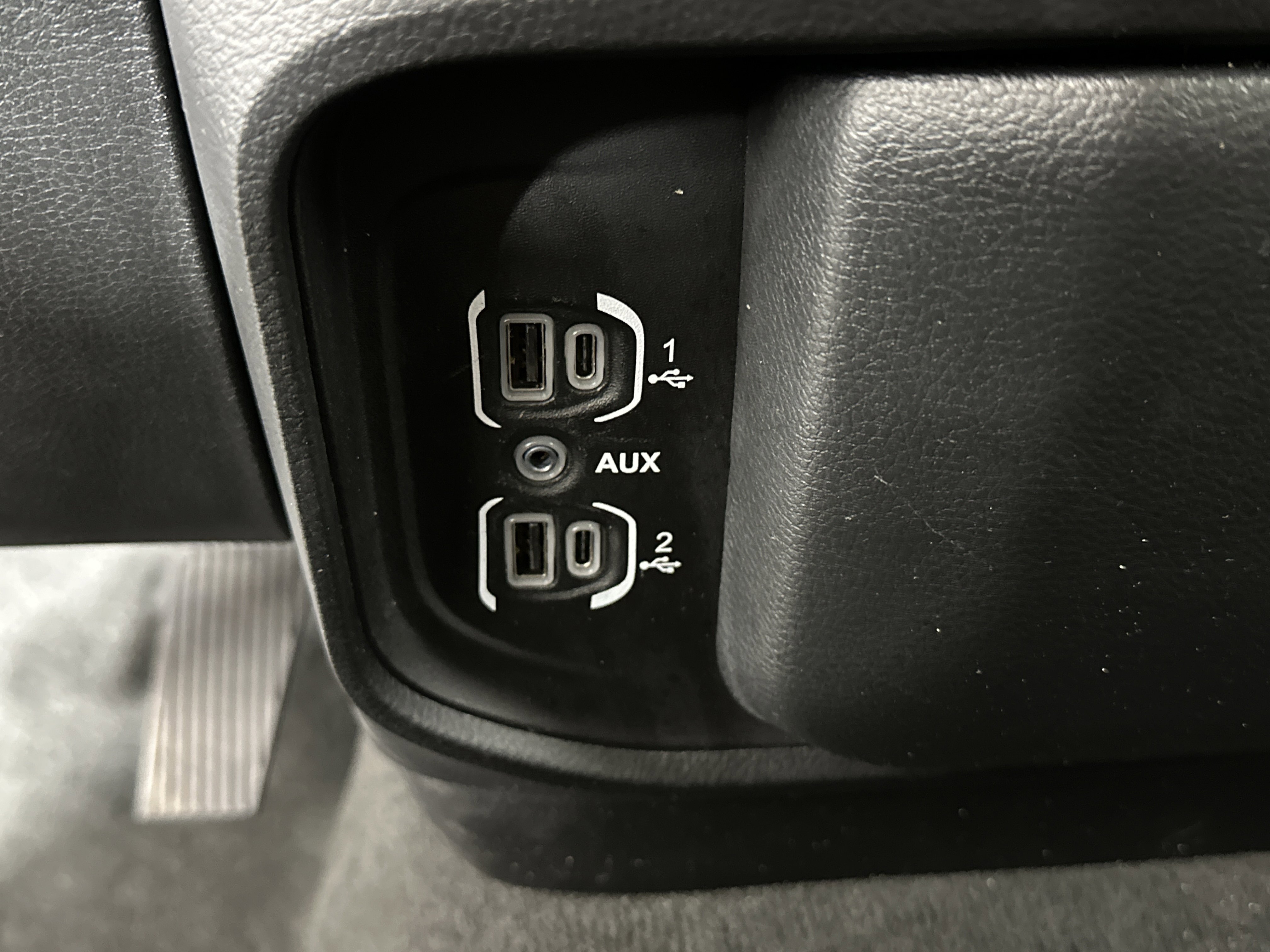 Used 2022 RAM 1500 Big Horn image 24