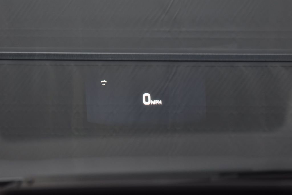 Used 2025 Cadillac Optiq Sport 2 w/ LPO, Floor Liner Package AWD/4WD image 18