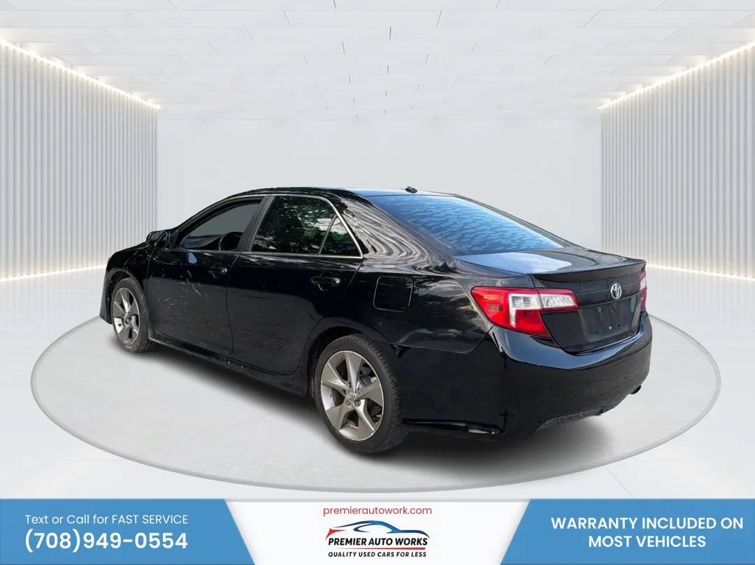 Used 2012 Toyota Camry SE FWD image 7