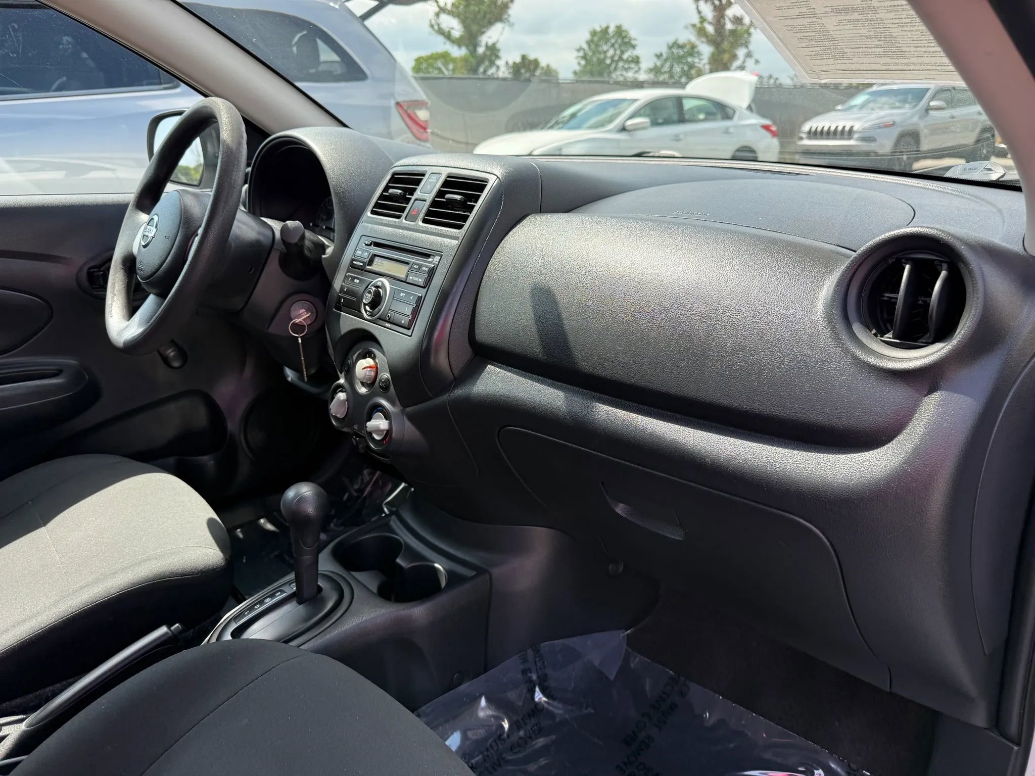 Used 2014 Nissan Versa S Plus FWD image 19