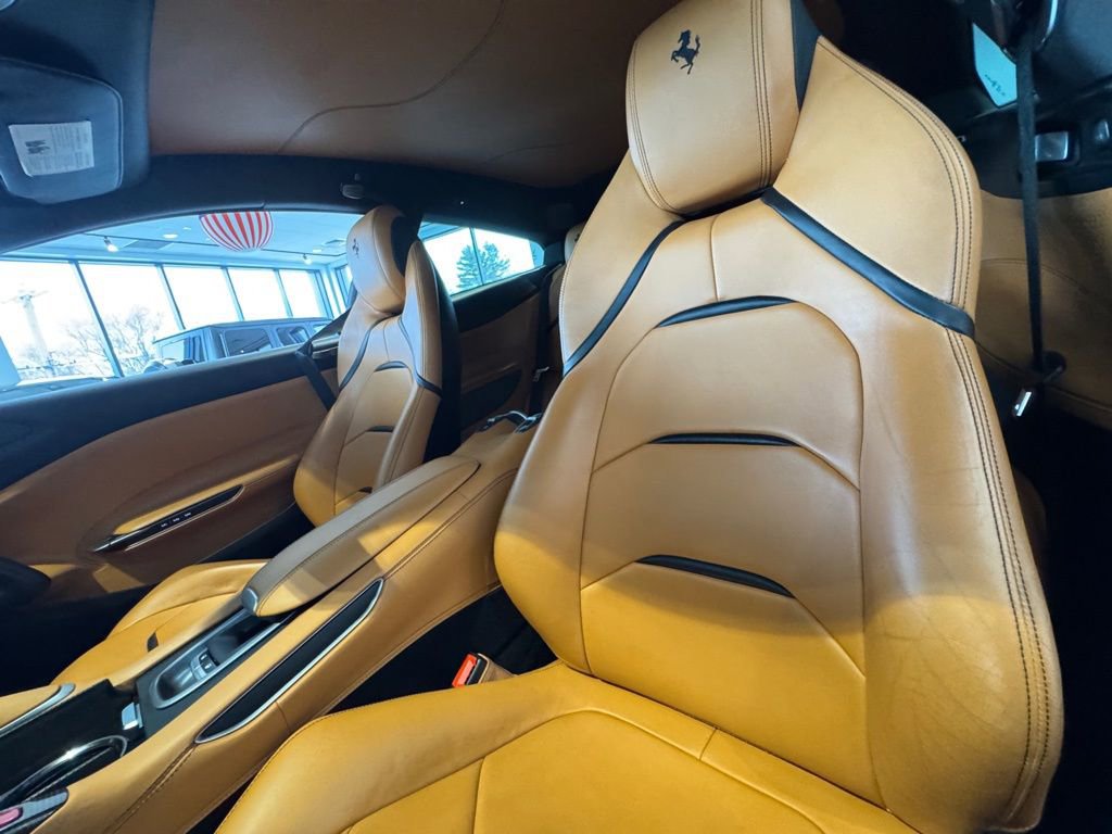 Used 2018 Ferrari GTC4Lusso T image 38