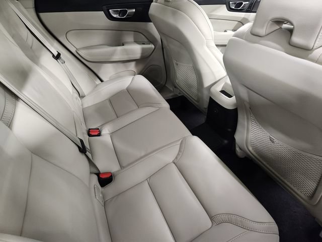 New 2026 Volvo XC60 T8 Ultra w/ Protection Package Premier AWD/4WD image 31
