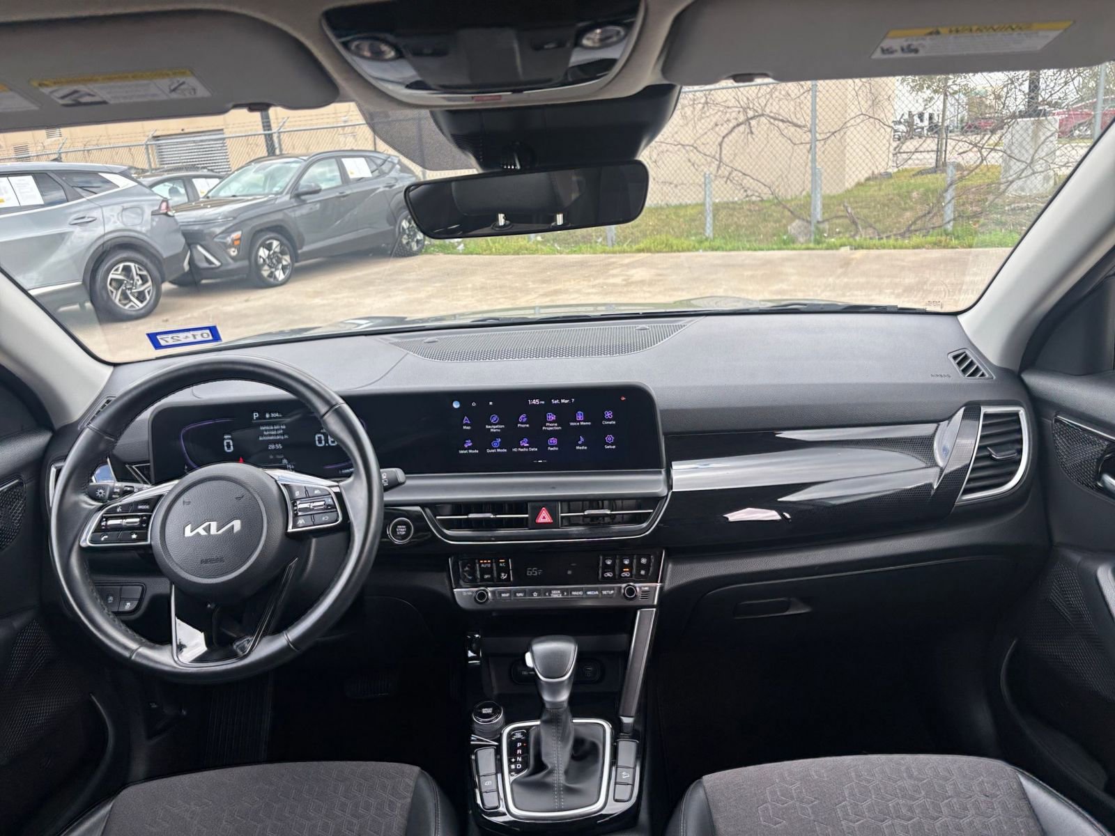 Used 2025 Kia Seltos S image 34