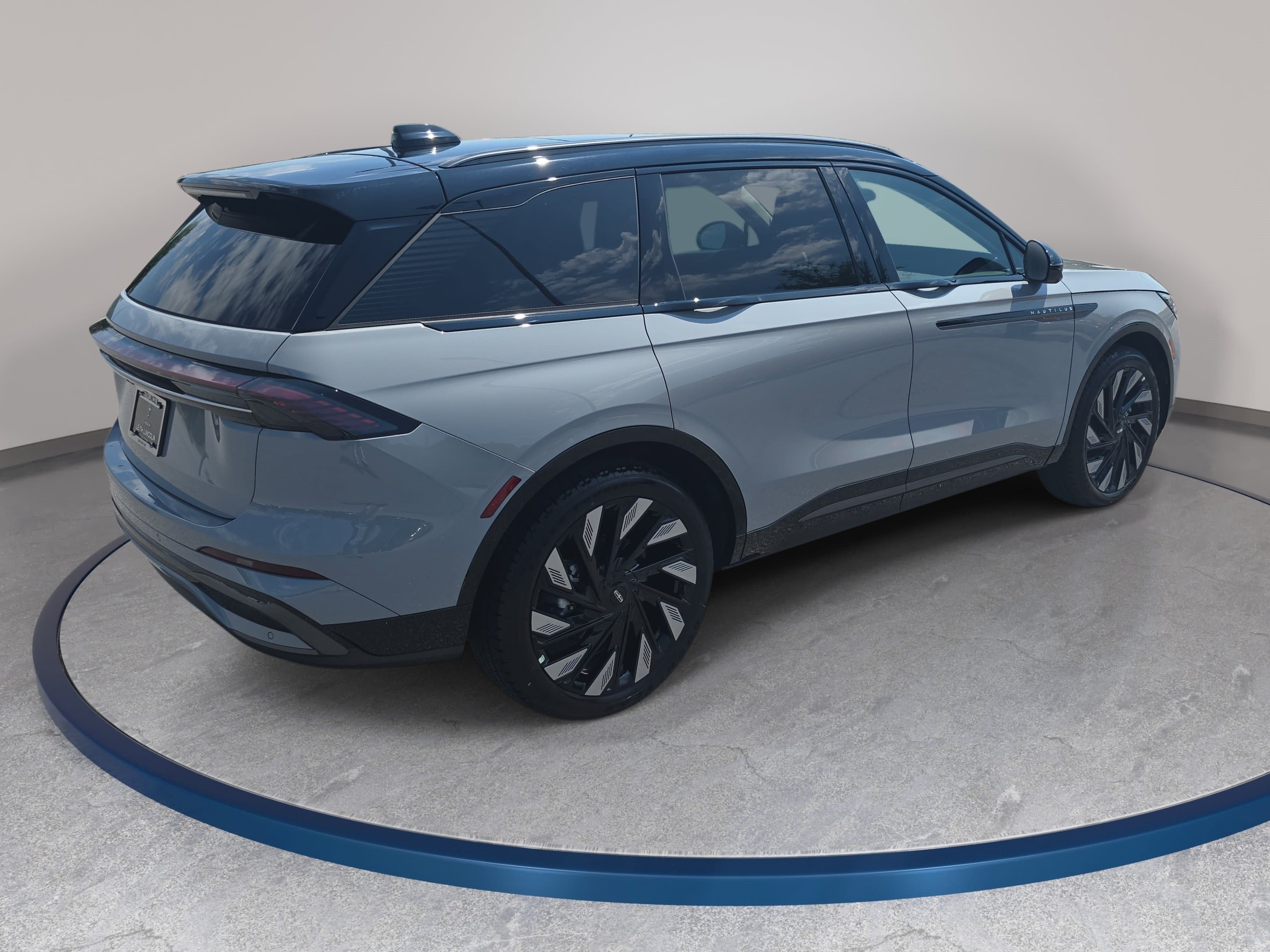 New 2026 Lincoln Nautilus Reserve AWD/4WD image 5