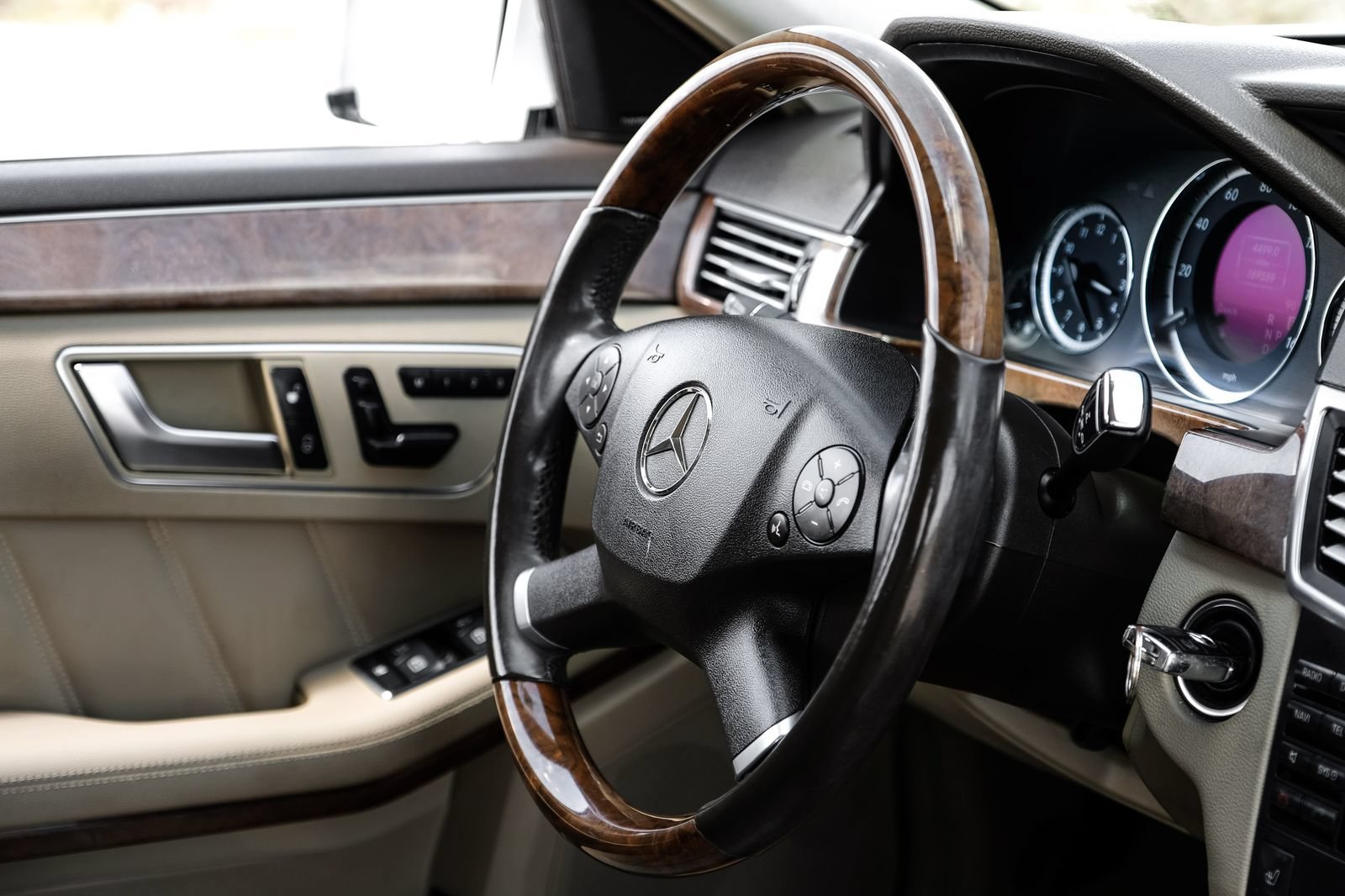 Used 2012 Mercedes-Benz E 350 Sedan image 14