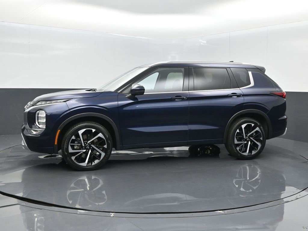 Used 2024 Mitsubishi Outlander SEL image 10