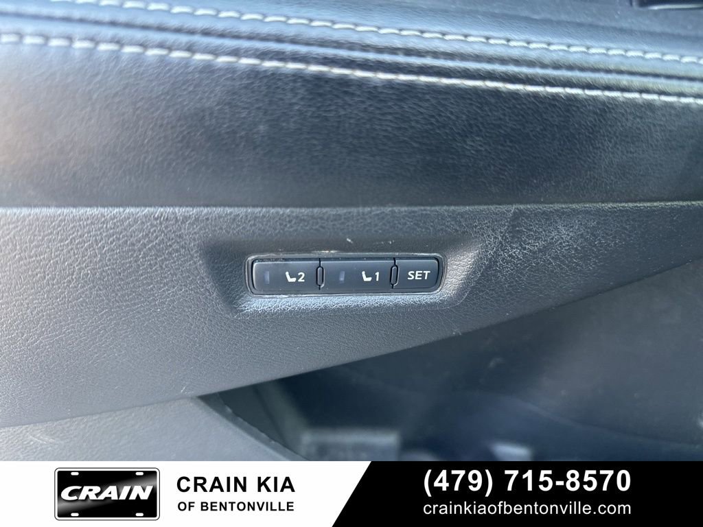 Used 2017 Nissan Murano Platinum w/ Platinum Technology Package image 16