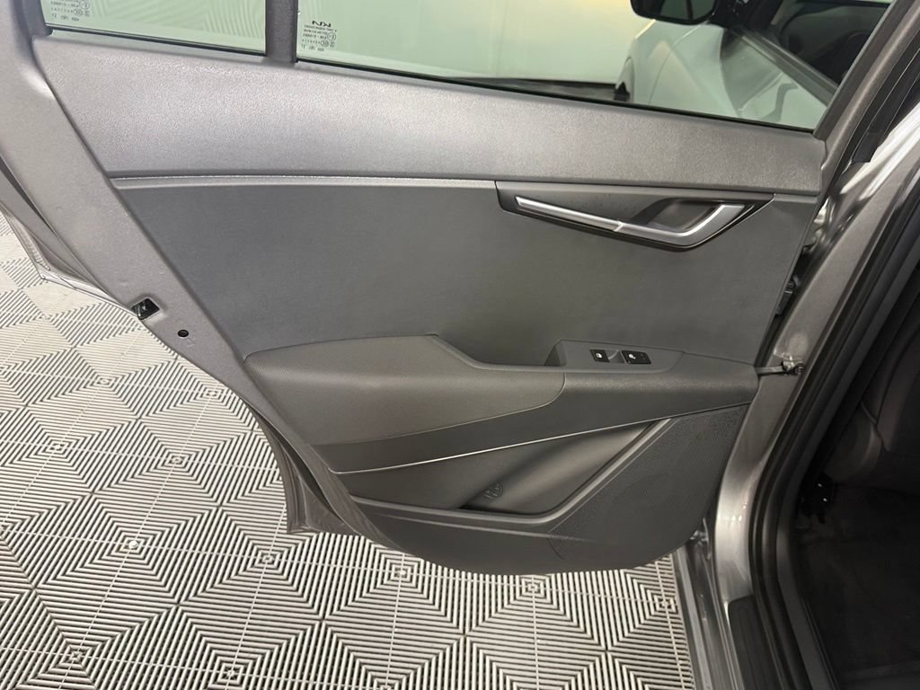 Used 2025 Kia Niro Wind w/ Wind Preserve Package FWD image 26