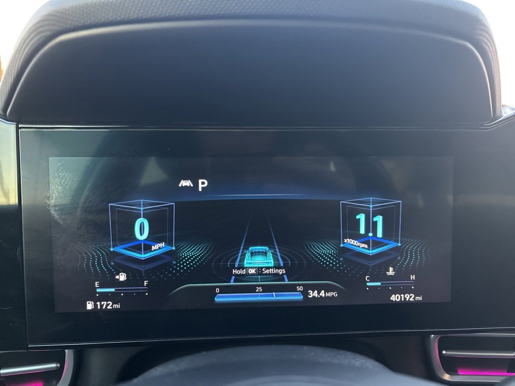 Certified 2023 Hyundai Elantra Limited w/ Preferred Accessory Package image 15