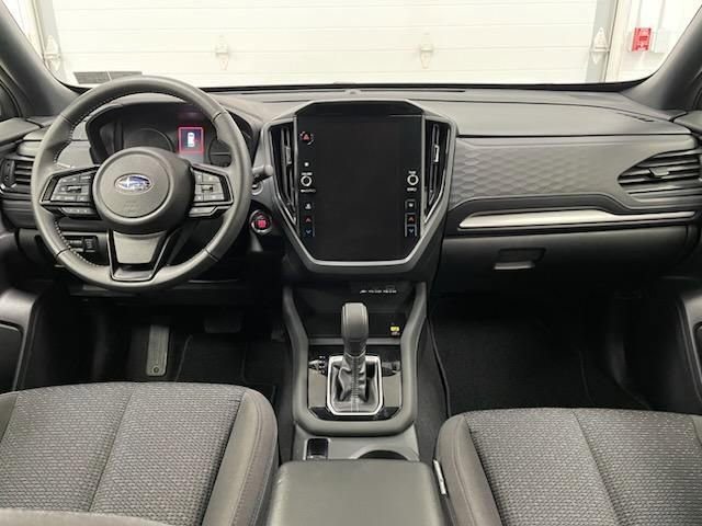 Used 2025 Subaru Forester Premium image 12