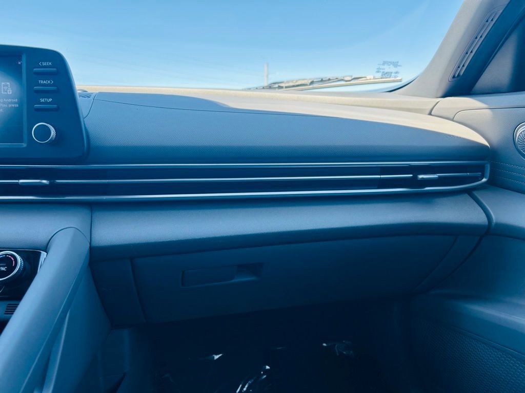 Used 2023 Hyundai Elantra Blue image 35
