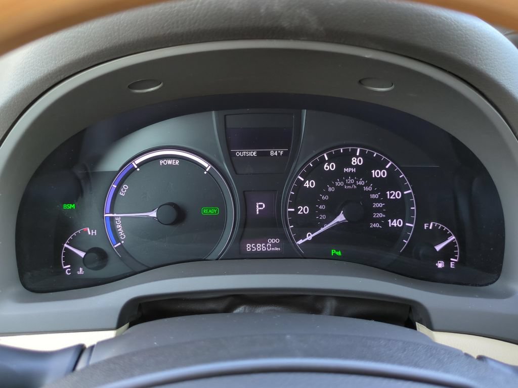 Used 2015 Lexus RX 450h AWD image 23