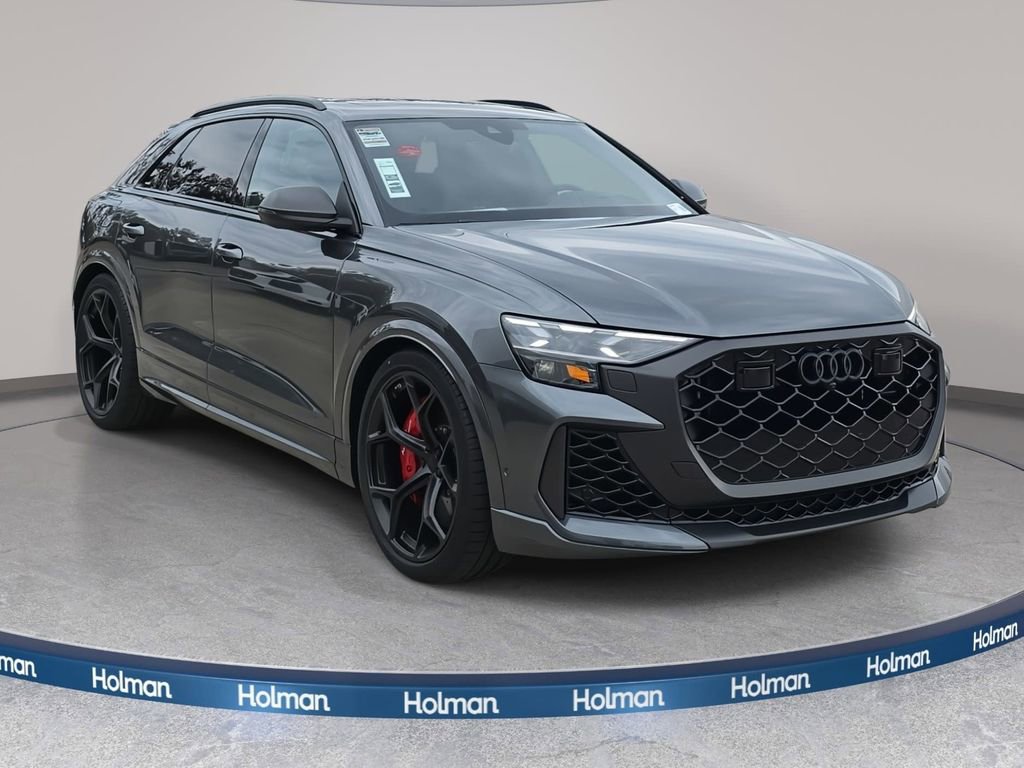 New 2026 Audi RS Q8 performance image 3