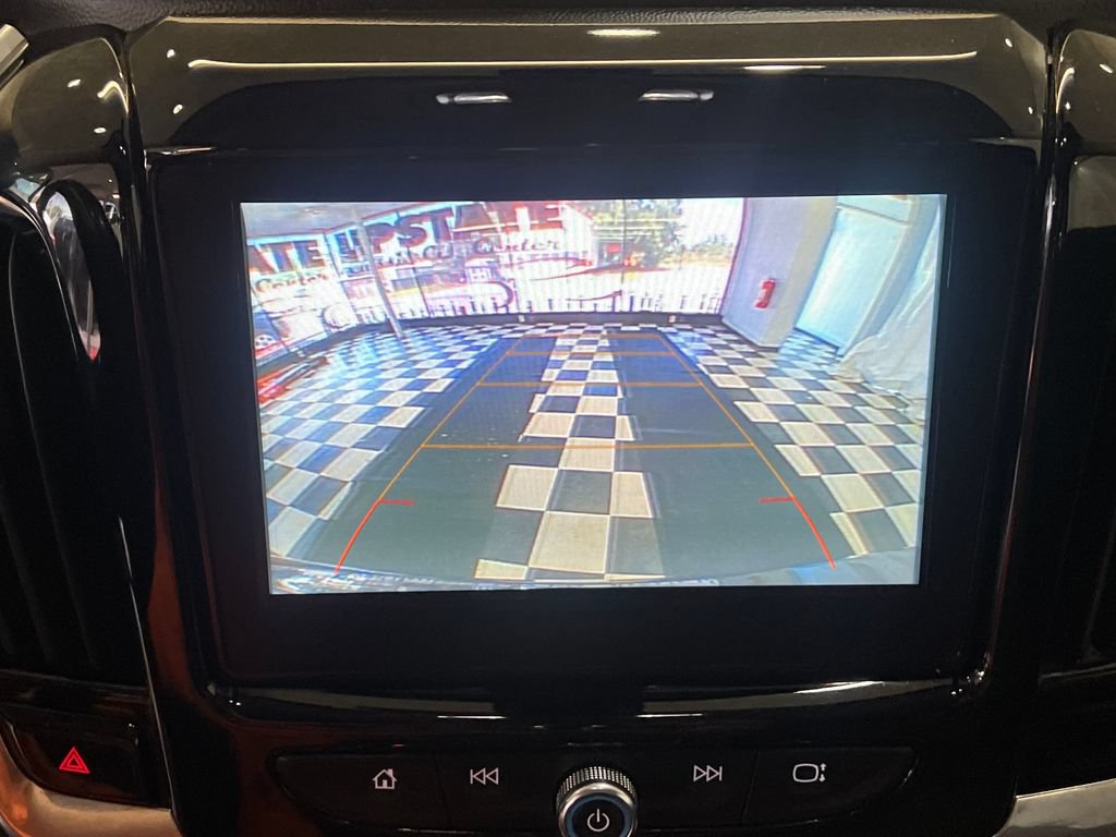 Used 2019 Chevrolet Traverse LT w/ LPO, Floor Liner Package AWD/4WD image 26