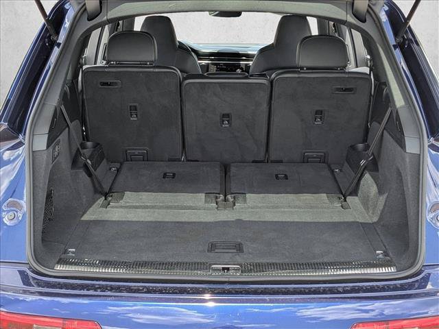 Used 2021 Audi SQ7 Premium Plus w/ Driver Assistance Package AWD/4WD image 6