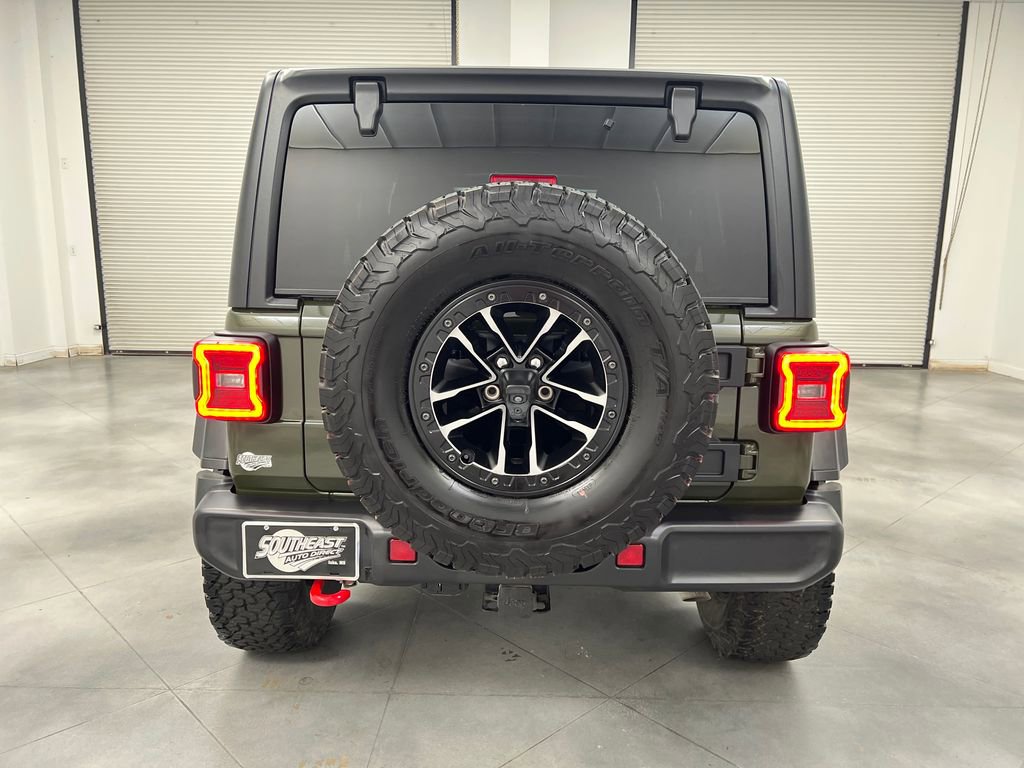 Used 2024 Jeep Wrangler Unlimited Rubicon w/ XTREMEE 35" Tire Package AWD/4WD image 6